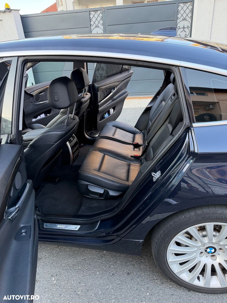 BMW Seria 5 530d xDrive - 8