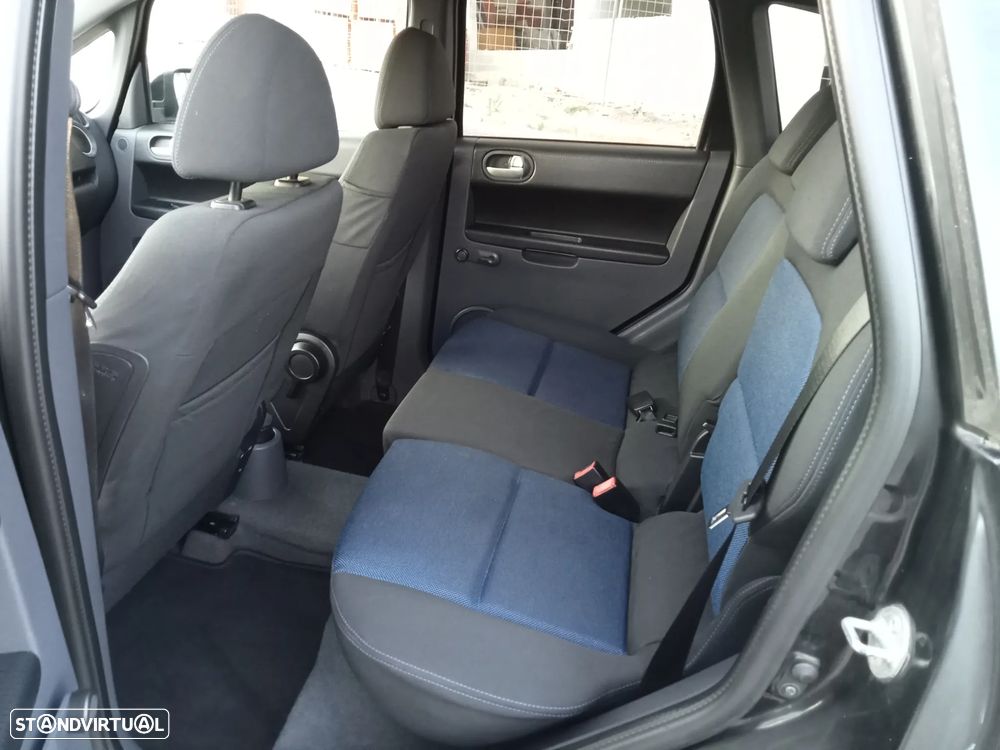 Mitsubishi Colt 1.1 Inform RCD/AC - 12