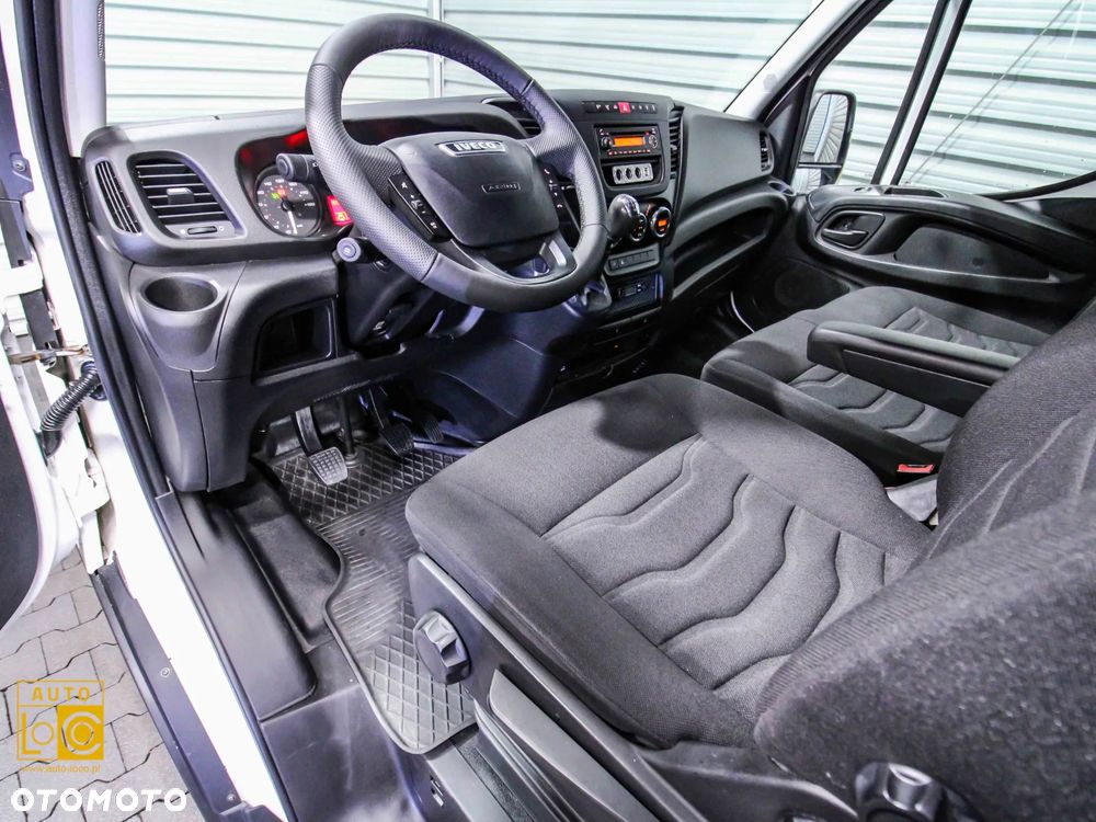 Iveco DAILY 35S15 BRYGADÓWKA 7 OSÓB - 13