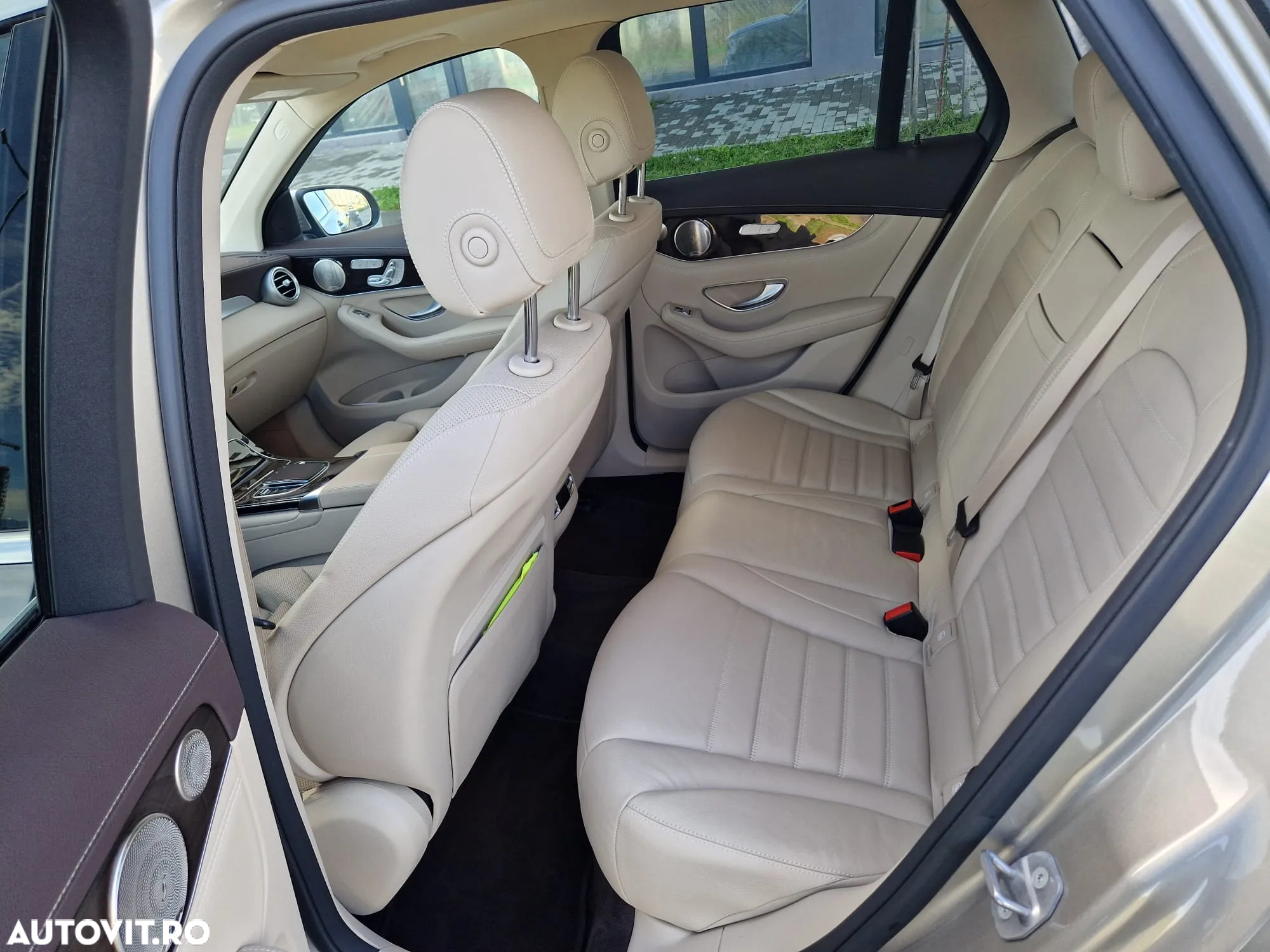 Mercedes-Benz GLC 300 de 4Matic 9G-TRONIC - 12