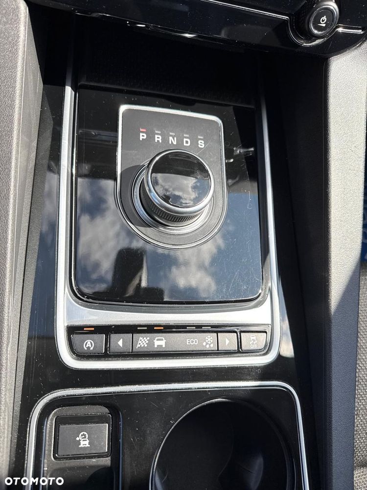 Jaguar F-Pace 20d AWD R-Sport - 27