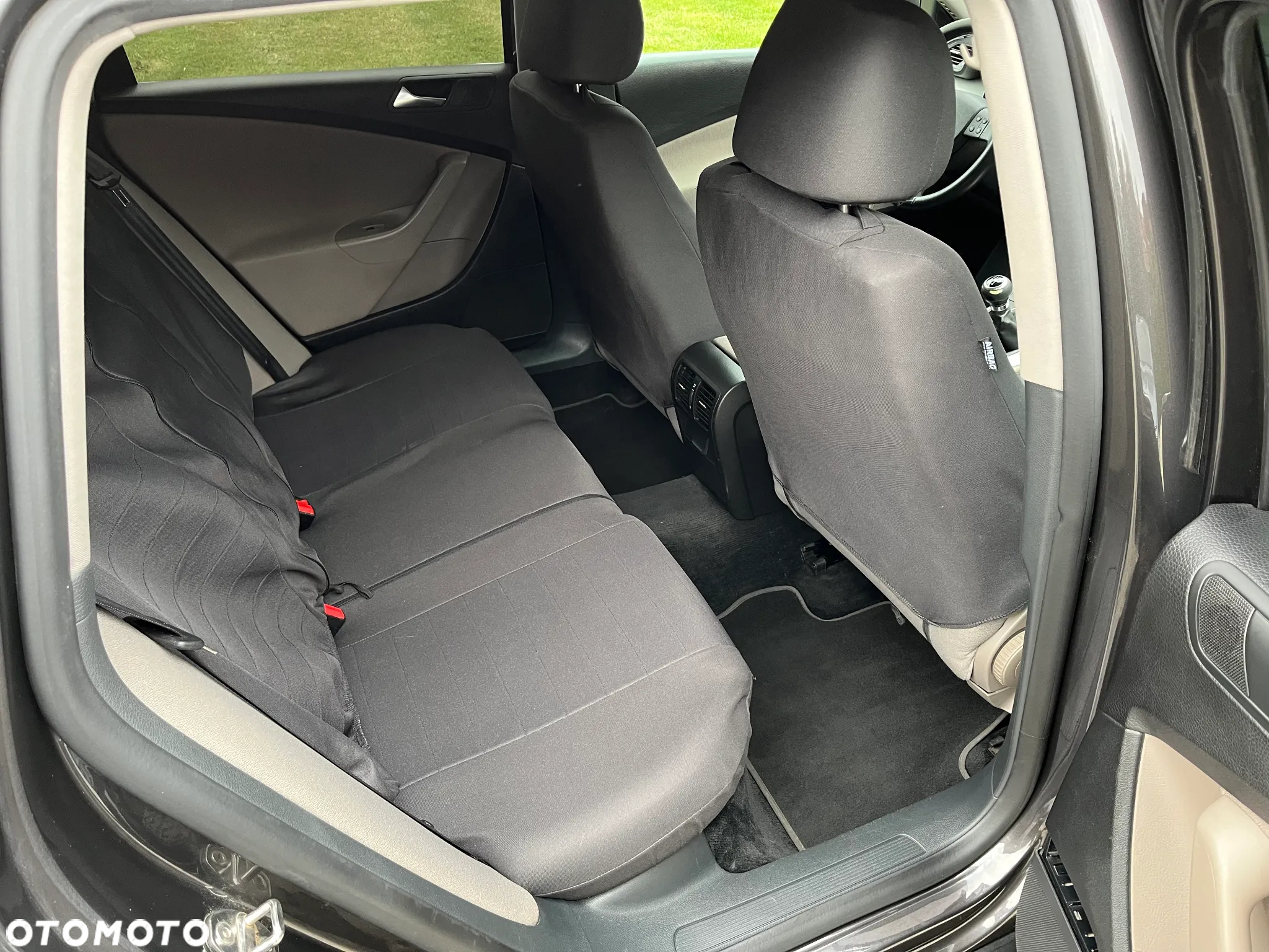 Volkswagen Passat 2.0 TDI DPF Comfortline - 10