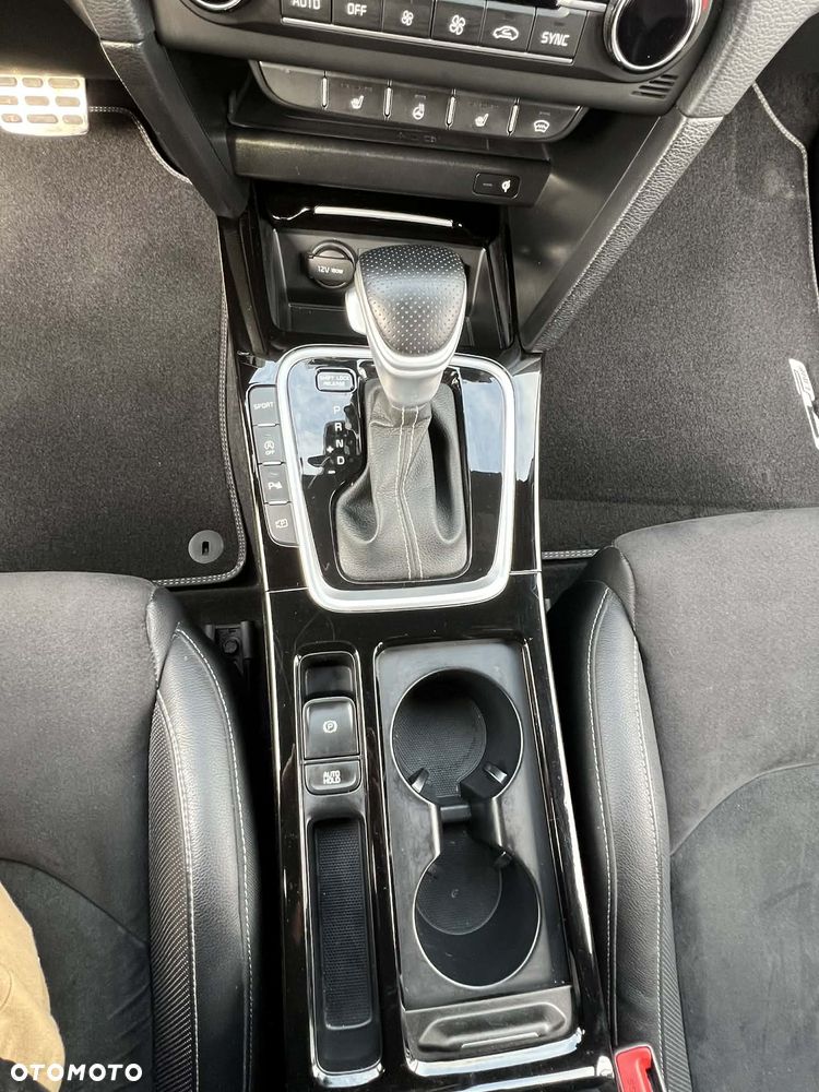 Kia ProCeed 1.5 T-GDI GT Line DCT - 12