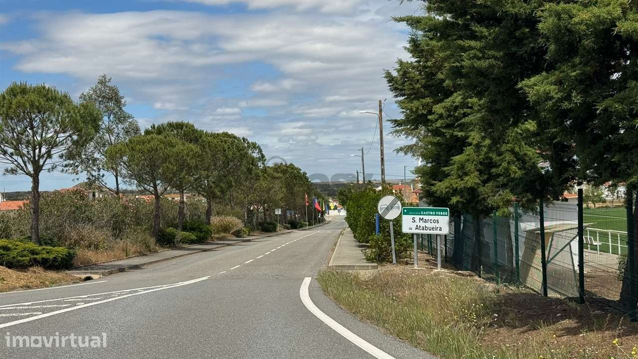 Moradia Térrea com 6 divisões e Quintal para remodelar - Grande imagem: 4/27