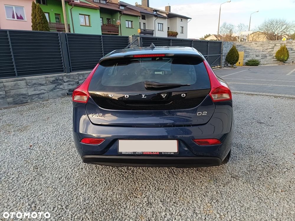 Volvo V40 D2 Momentum - 8