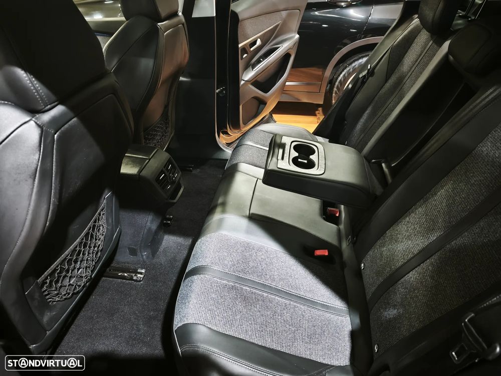 Peugeot 3008 225 e-EAT8 Allure Pack - 13