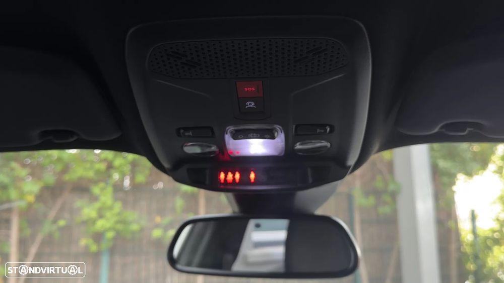Peugeot 2008 1.2 PureTech Allure - 18