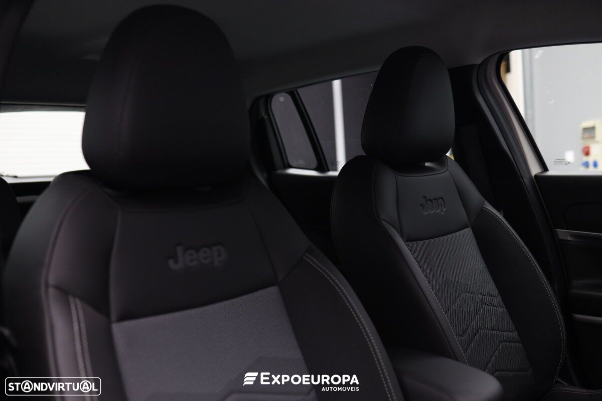 Jeep Avenger 1.2 GSE T3 Altitude - 22