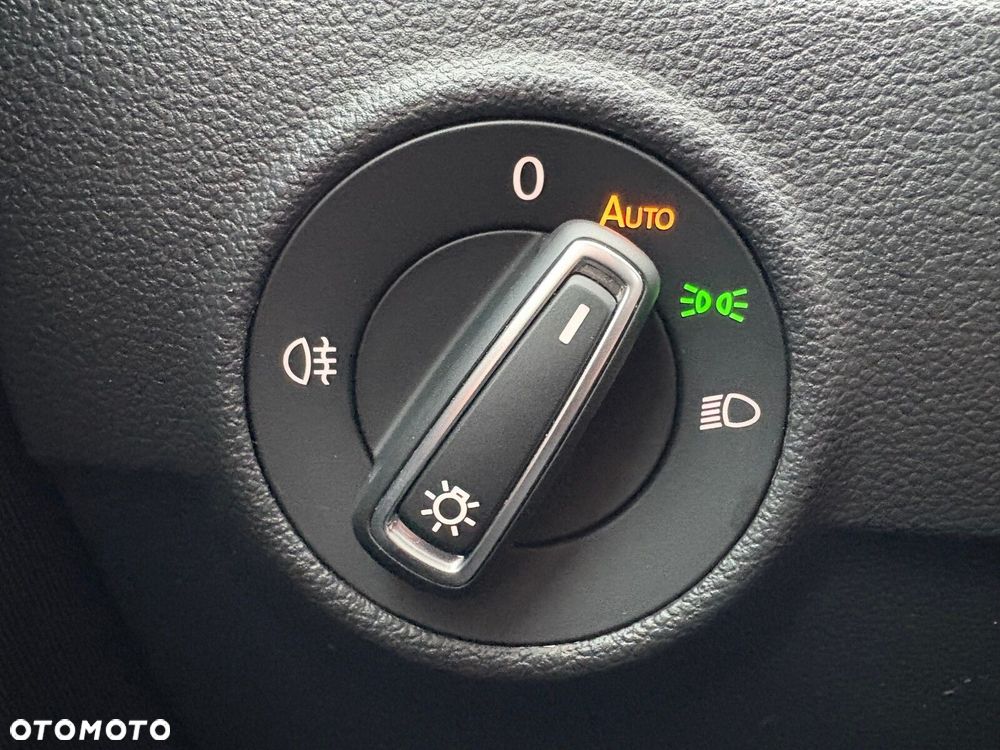 Volkswagen T-Roc 1.0 TSI Life - 24