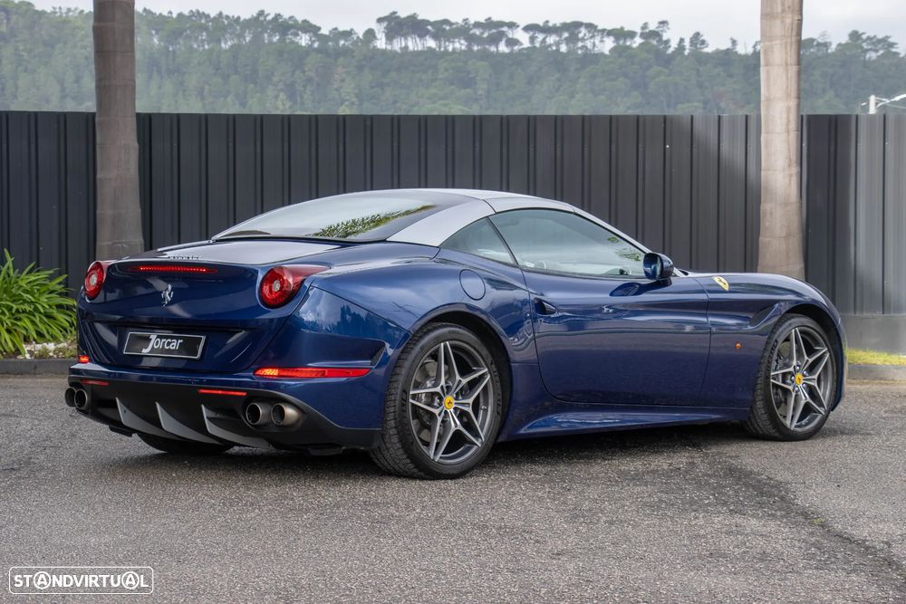 Ferrari California T - 17