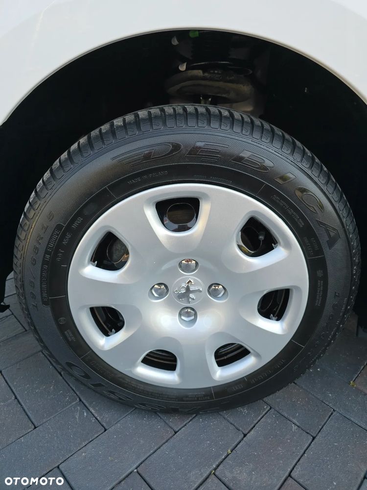 Peugeot PARTNER CHŁODNIA -20 CARPOL 29Tyś km SALON PL STAN JAK NOWY KLIMA ELEKTRYKA OPONY ZIMA LATO - 16