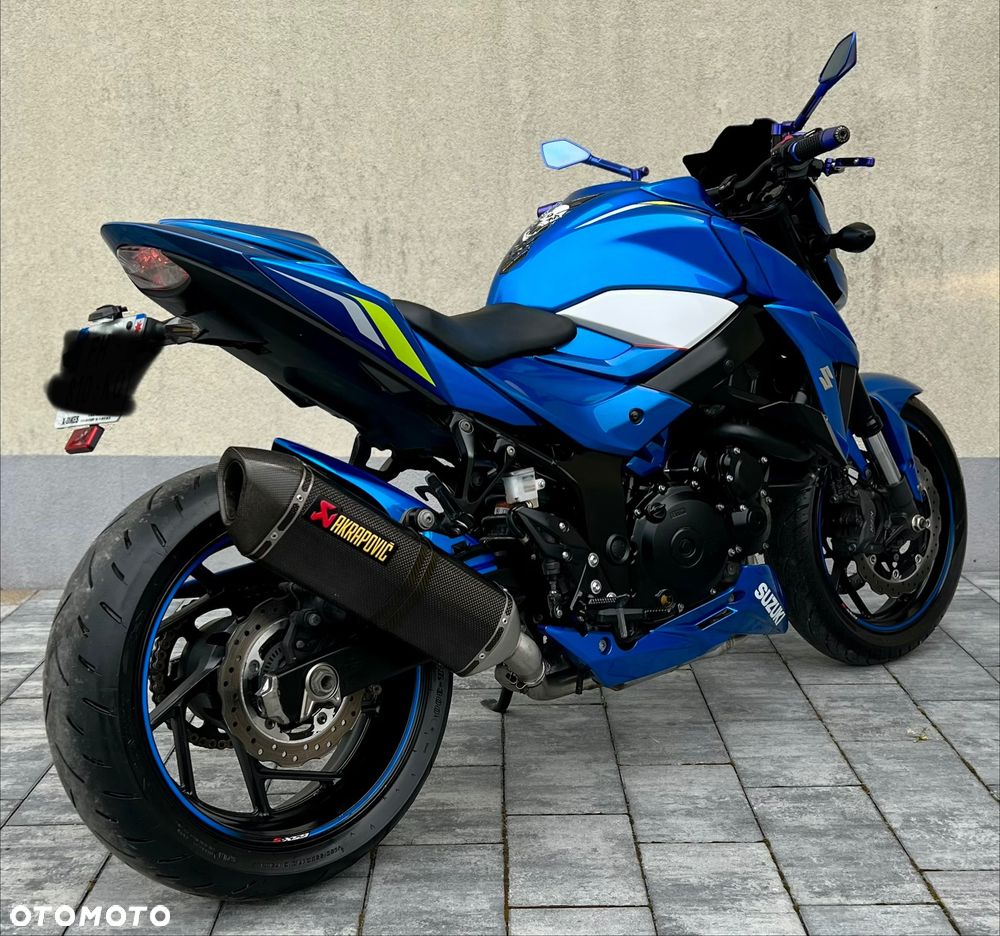 Suzuki GSX - 4