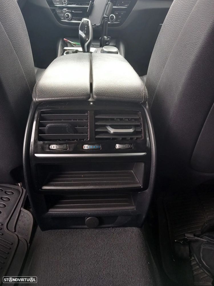 BMW 520 d Line Luxury Auto - 29