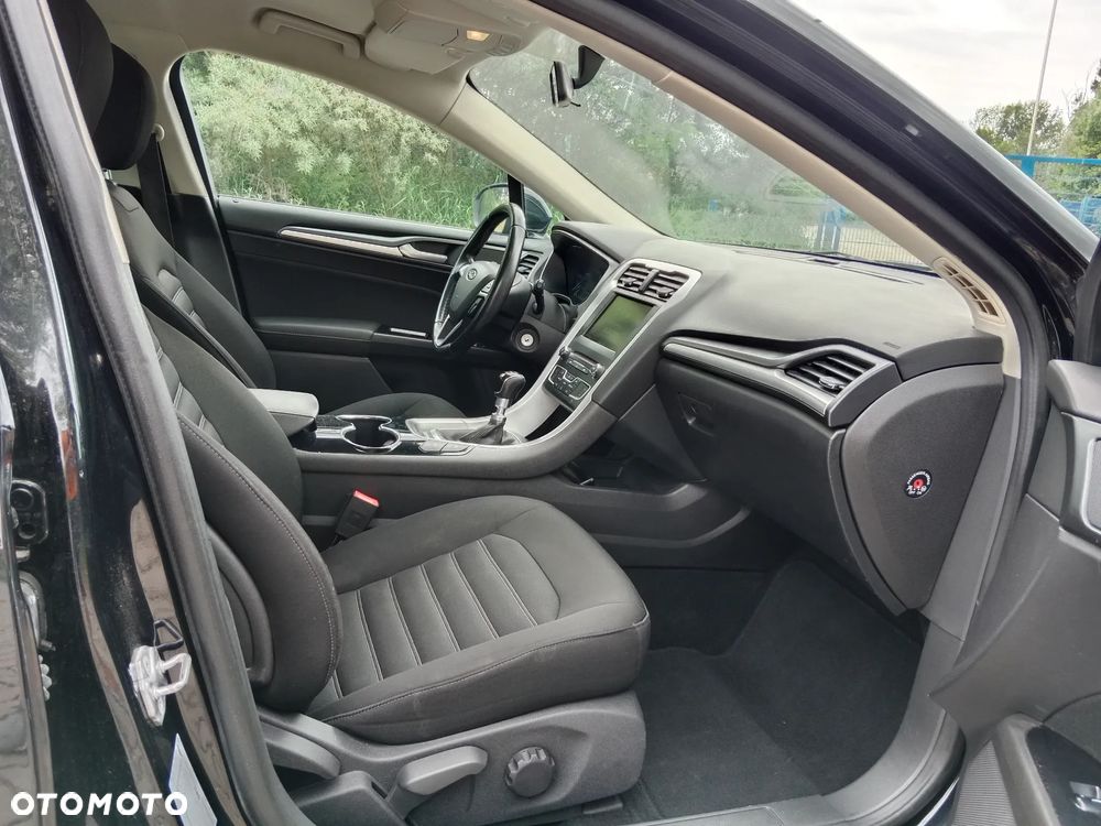 Ford Mondeo - 24