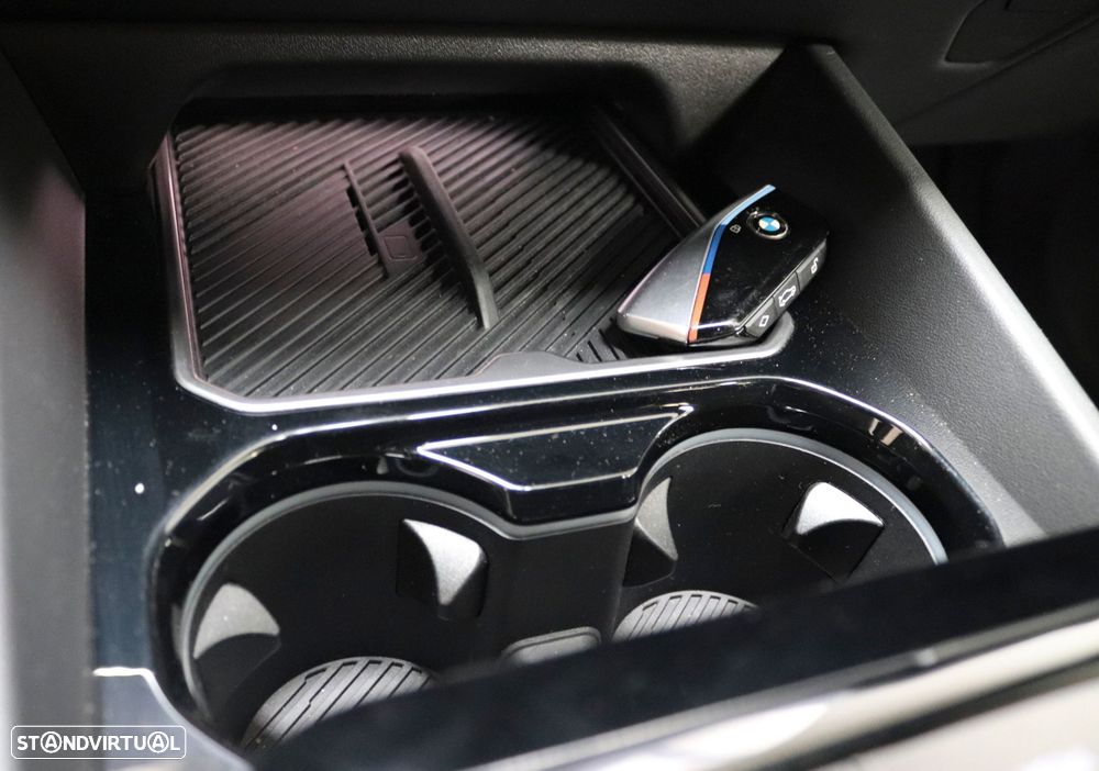 BMW 520 d xDrive Pack Desportivo M - 42