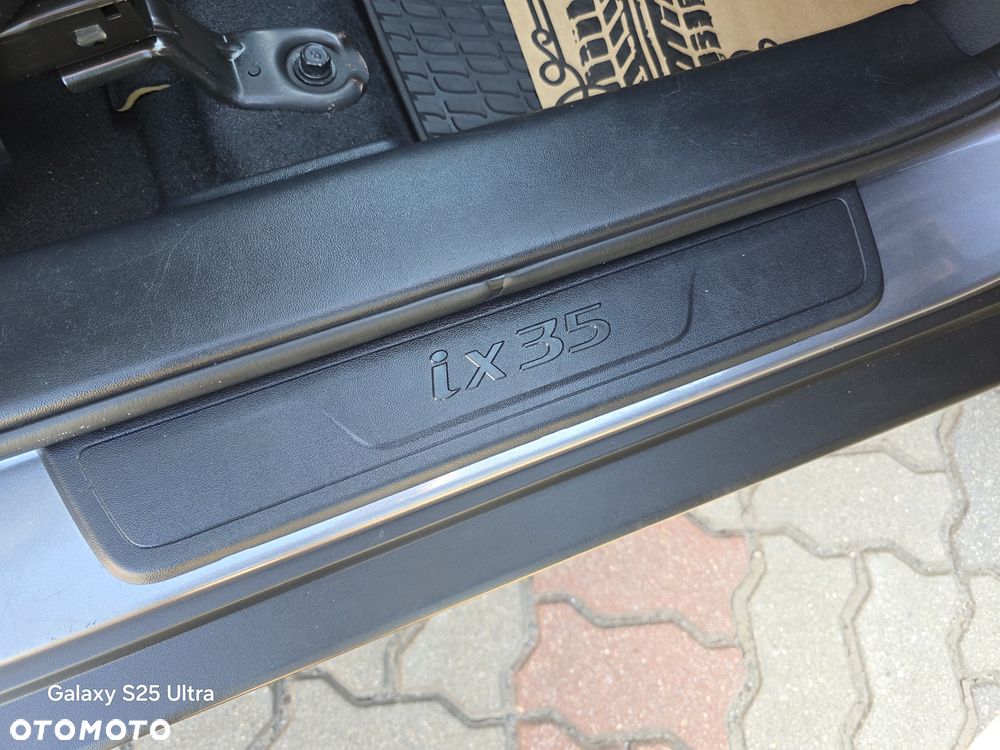 Hyundai ix35 1.7 CRDi 2WD Fifa World Cup Edition - 23
