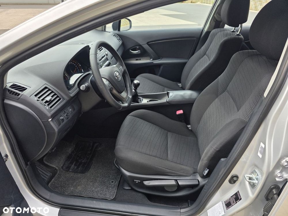 Toyota Avensis Touring Sports 1.8 Business Edition - 7