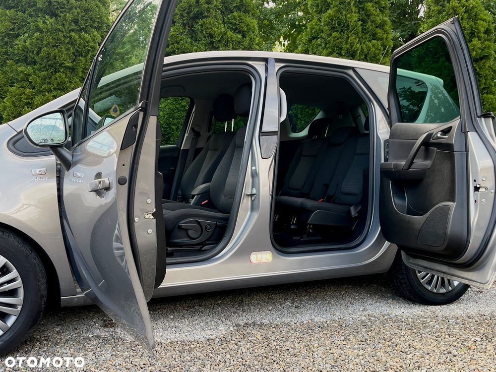 Opel Meriva - 9
