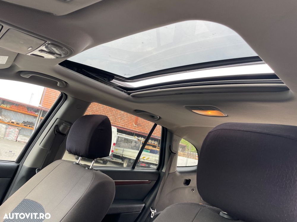 Hyundai Santa Fe 2.2 DSL VGT 7 SEATS 4WD AT PREMIUM - 7