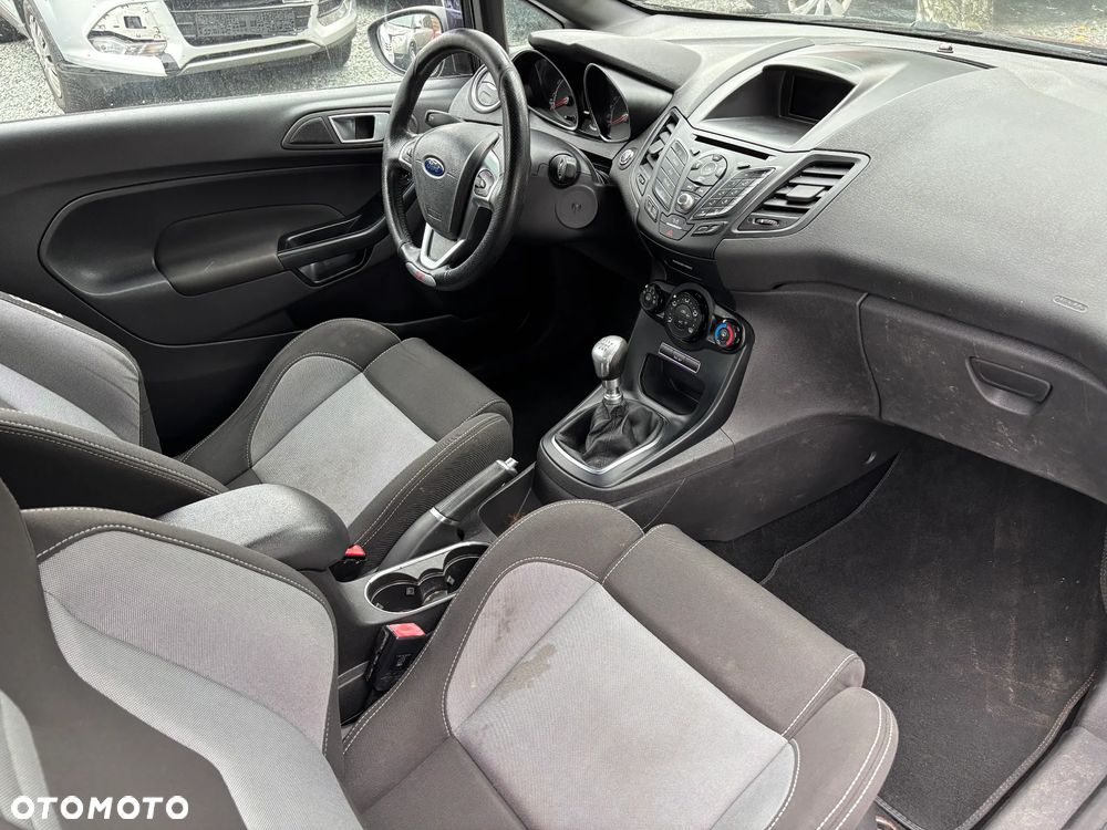 Ford Fiesta 1.6 EcoBoost ST - 19