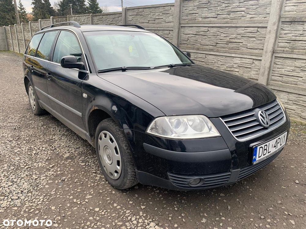 Volkswagen Passat - 1