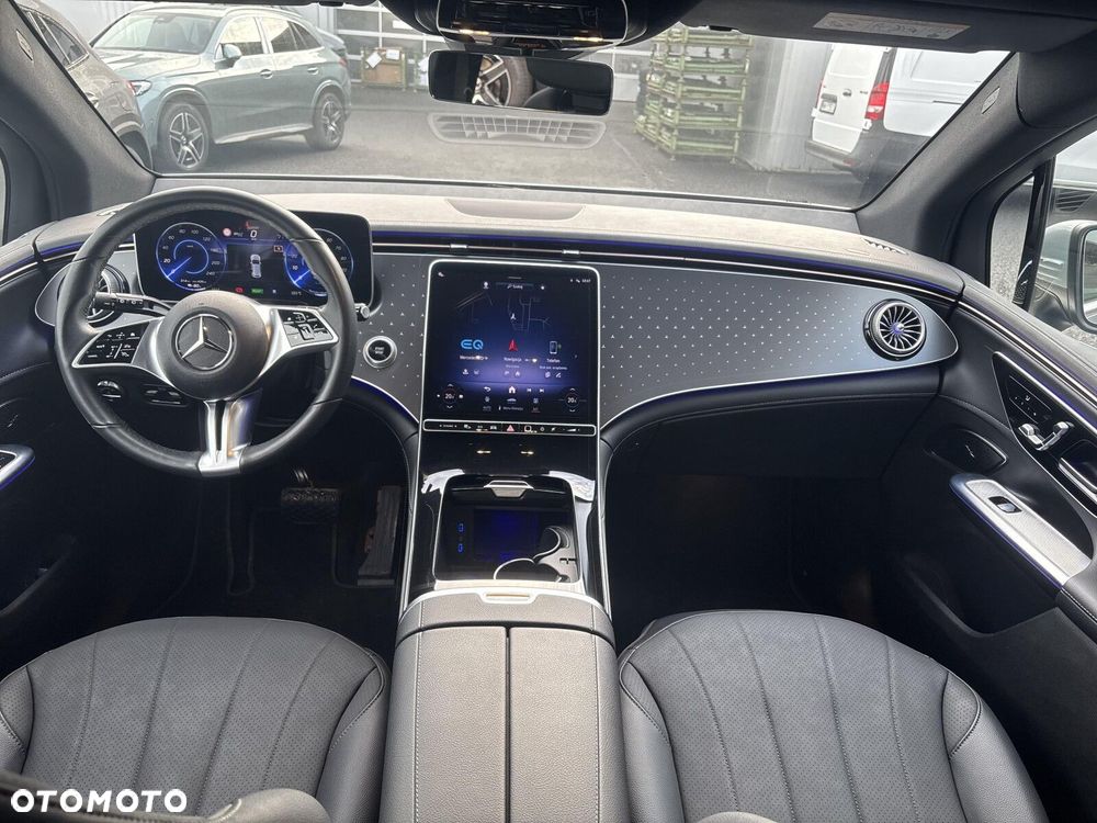 Mercedes-Benz EQE - 14