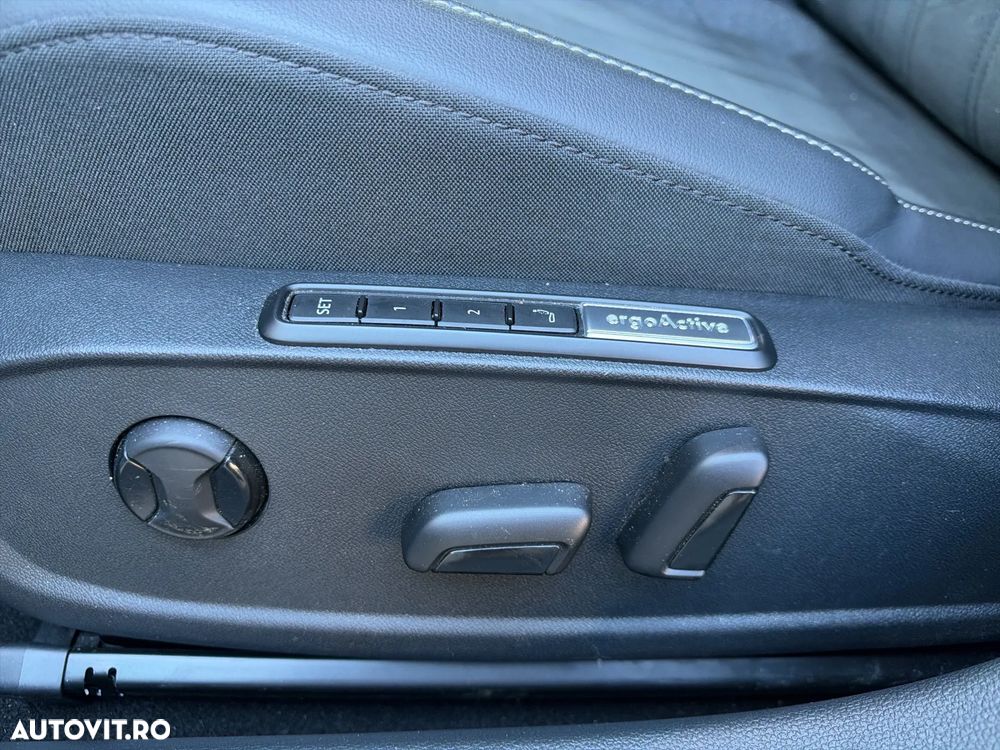 Volkswagen Golf 1.5 TSI eHybrid DSG PHEV Life - 16