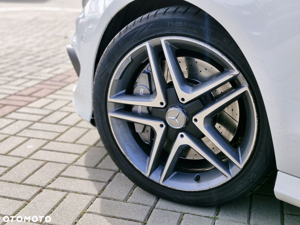 Mercedes-Benz CLA - 37