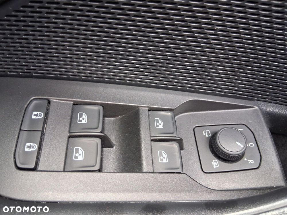 Skoda Octavia 1.5 TSI e-Tec Sportline DSG - 24