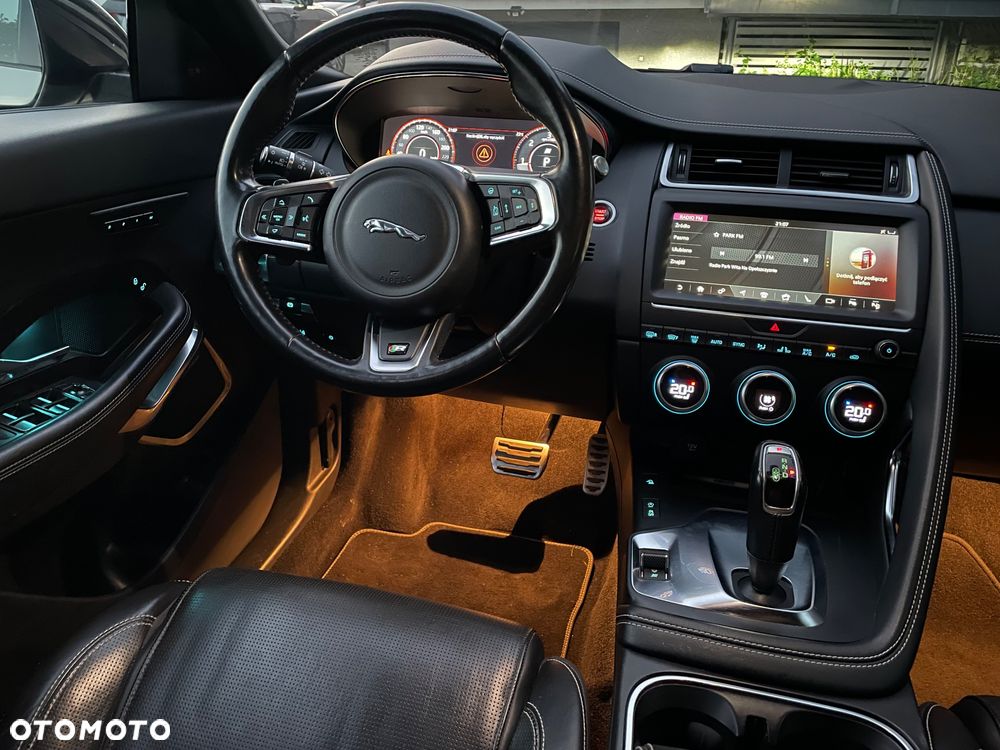 Jaguar E-Pace D150 AWD R-Dynamic HSE - 18