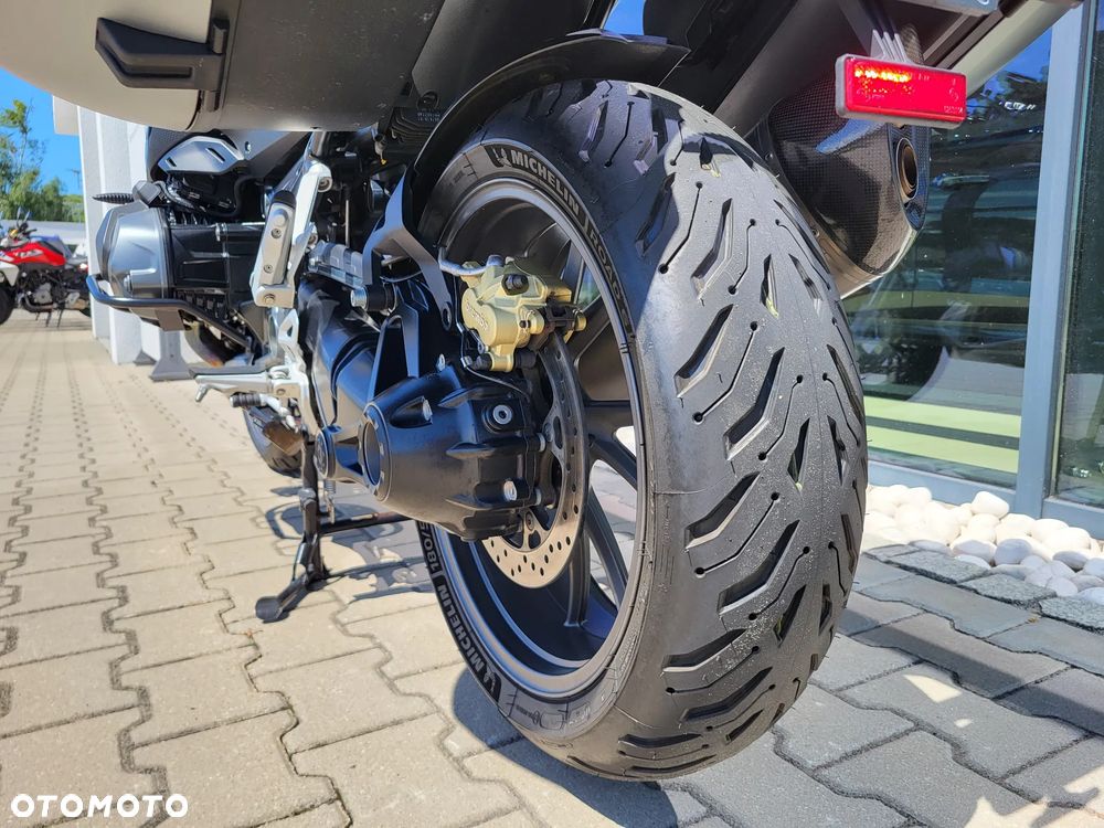 BMW RS - 12