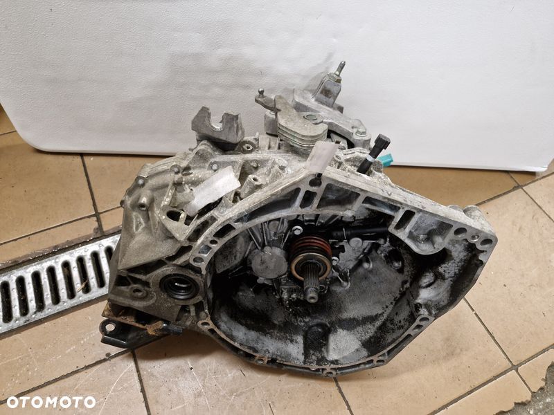 NISSAN JUKE F15 I 1 LIFT 1.2 DIG-T SKRZYNIA BIEGÓW MANUAL 6B TL4143 - 1