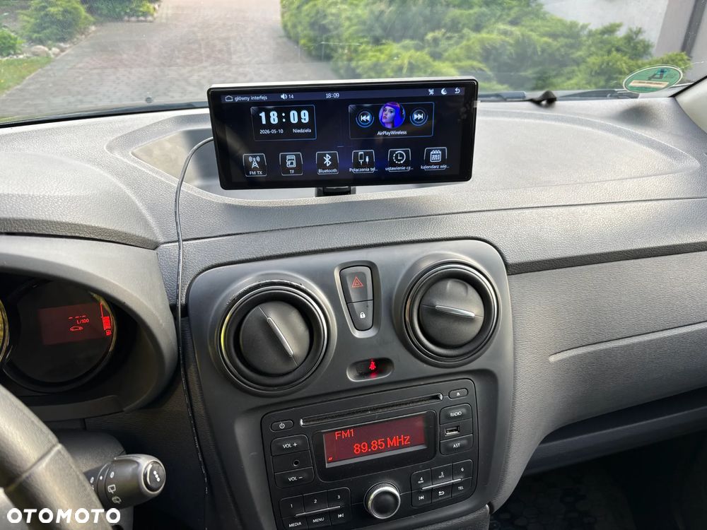 Dacia Lodgy SCe 100 Access - 10