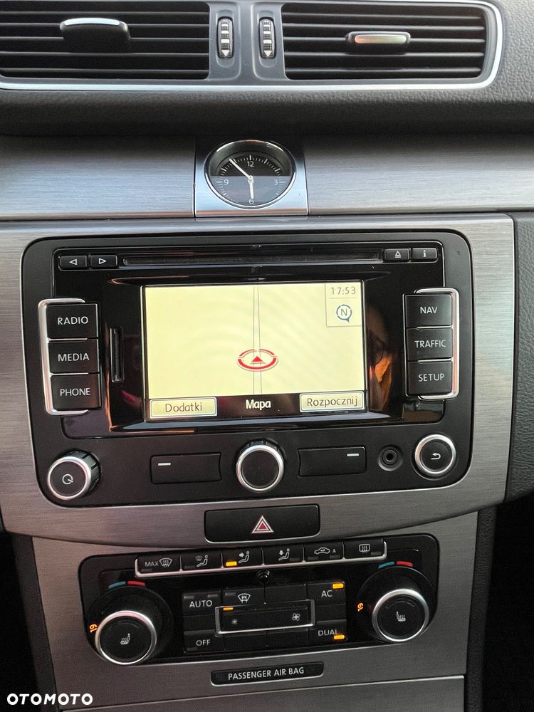 Volkswagen Passat 1.6 TDI Comfortline - 33
