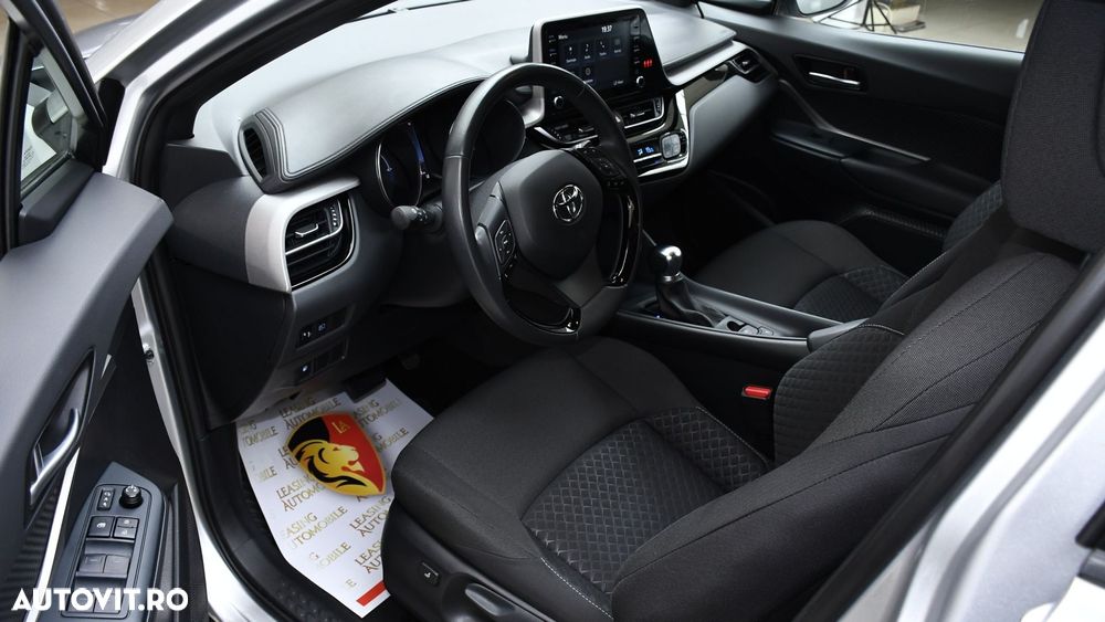 Toyota C-HR Business-Edition - 12