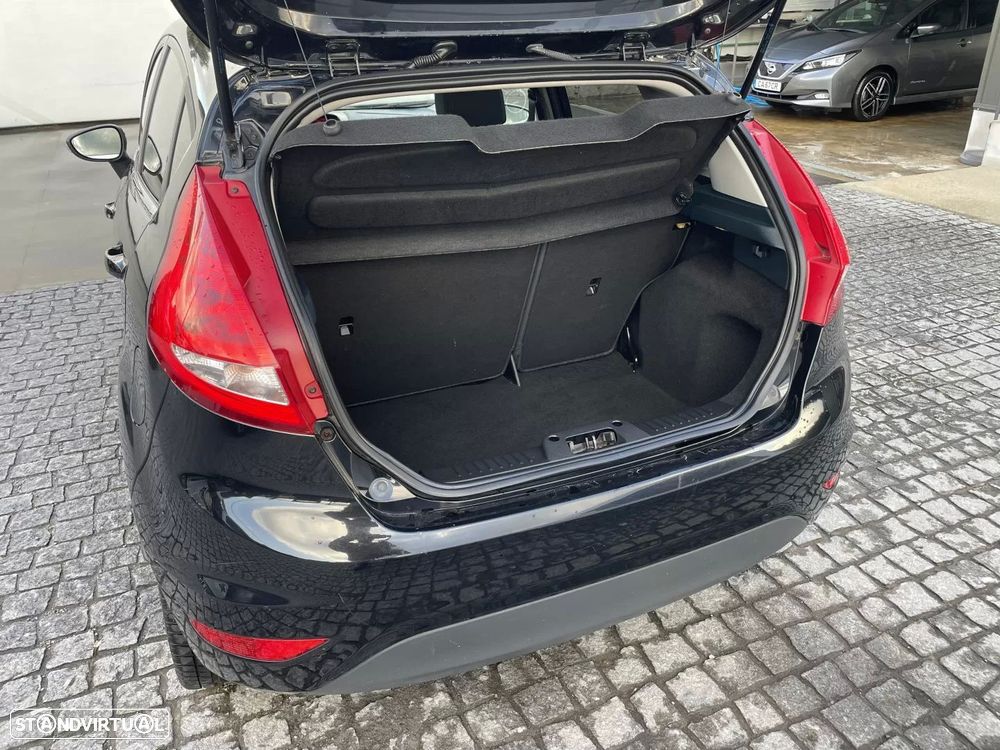 Ford Fiesta 1.25 Titanium - 30