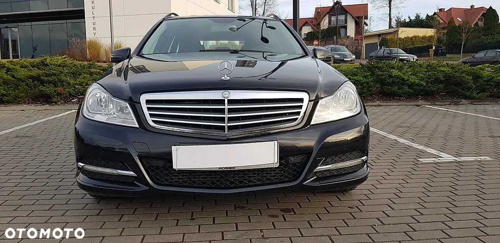 Mercedes-Benz Klasa C 180 T CGI BlueEFFICIENCY - 20