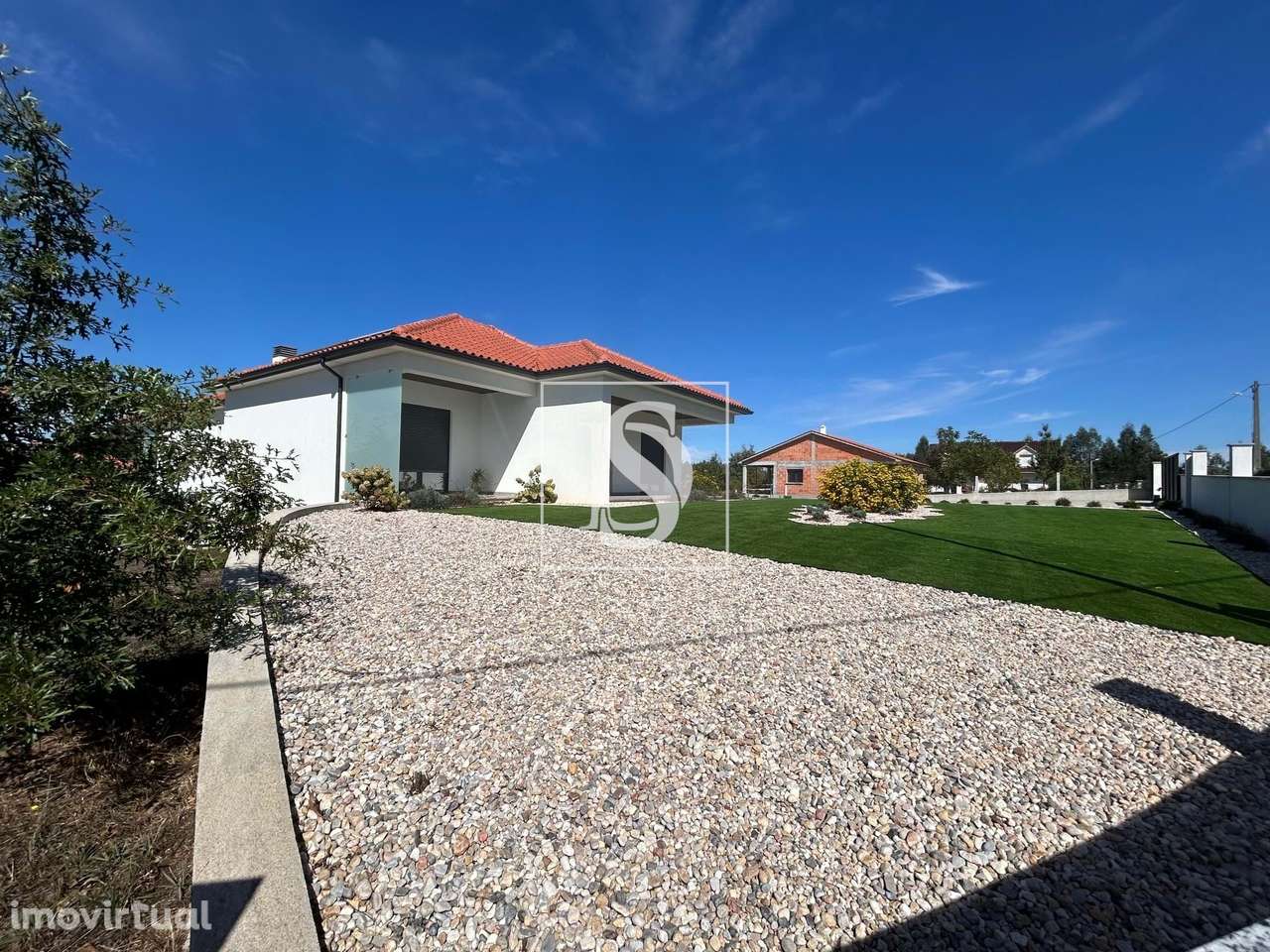 Moradia Moderna Térrea no Freixo – Mortágua - Grande imagem: 5/59