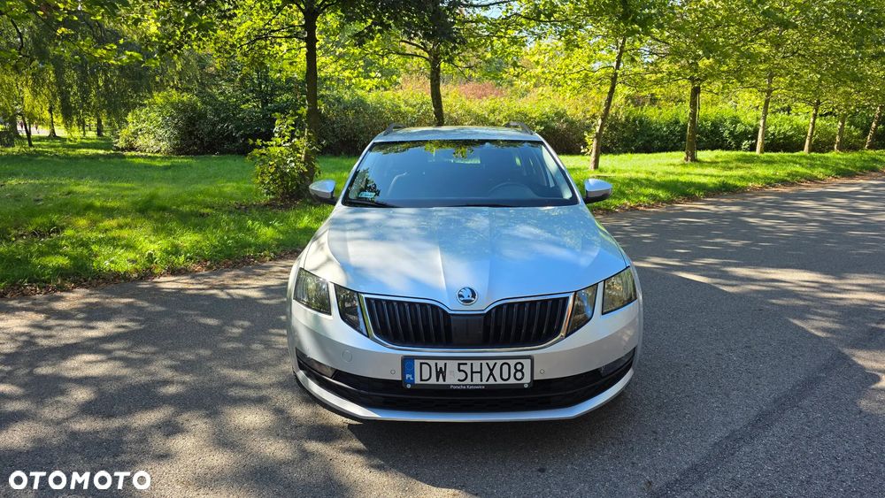 Skoda Octavia 2.0 TDI Style DSG - 3