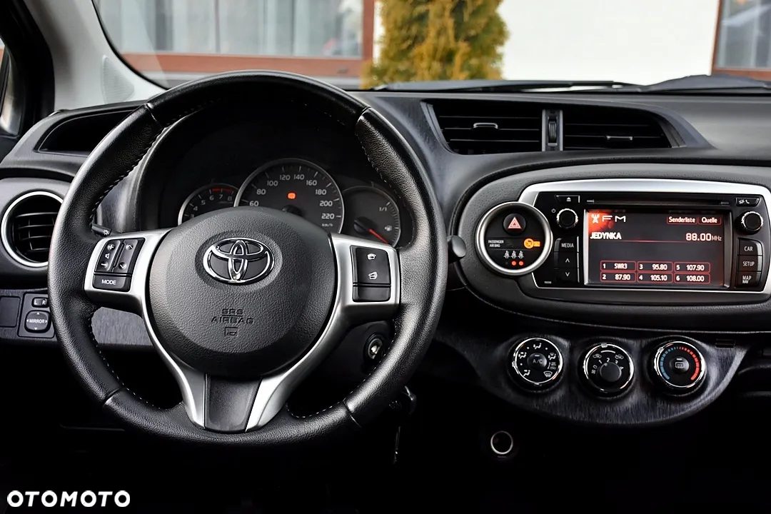 Toyota Yaris 1.33 Business Edition - 19