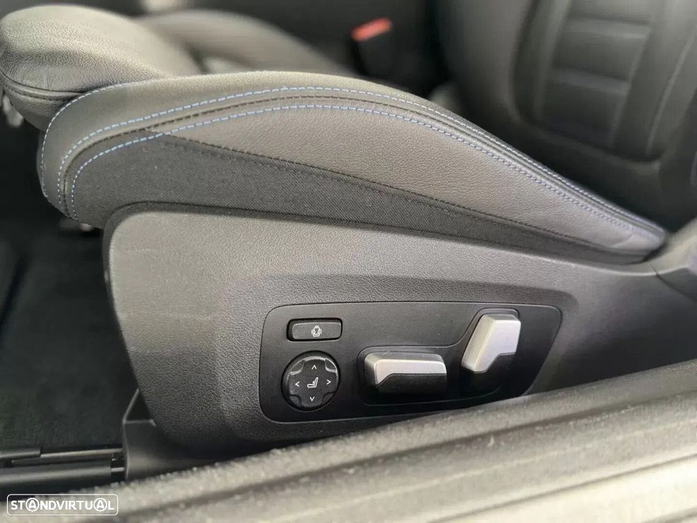 BMW 420 d Pack Desportivo M Auto - 28