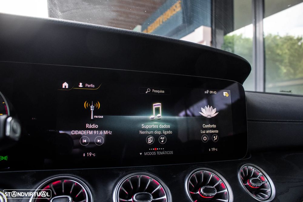Mercedes-Benz E 220 d AMG Line Aut. - 39