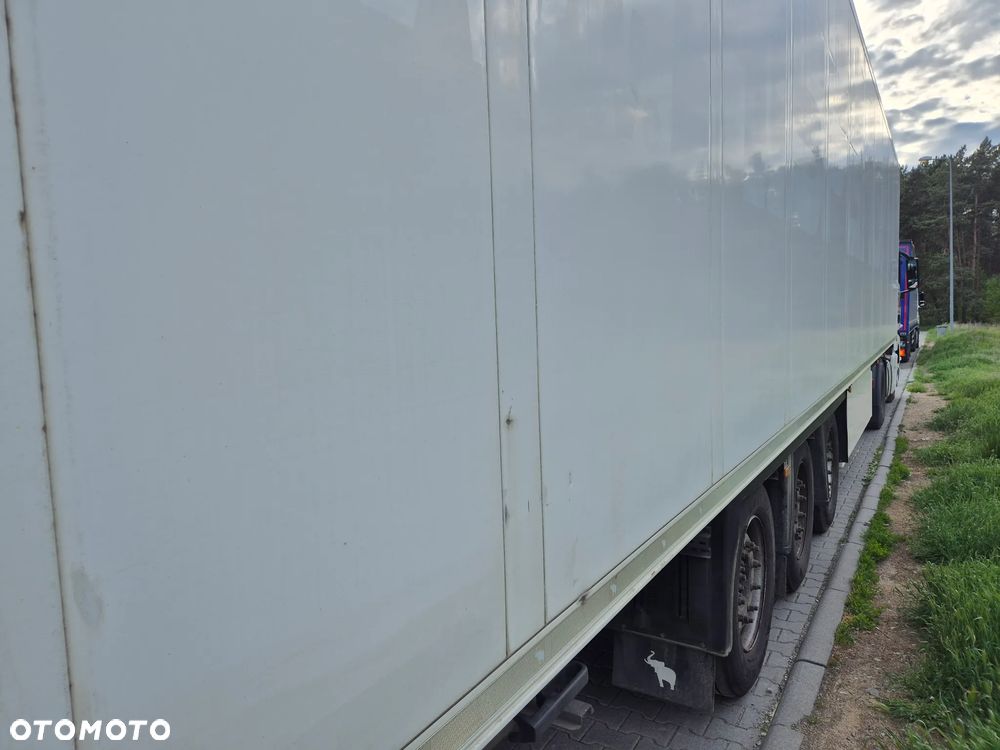 Schmitz Cargobull Vector 1950 MULTITEMPERATURA NOWE OPONY 100% / ŚCIANA GRODZIOWA / DOPPEL STOCK / BELKI / PODNOSZONA OŚ / z Niemiec / 2015 / CARRIER CHŁODNIA CHLODNIA LODÓWKA PODWÓJNY ZAŁADUNEK PIĘTROWA - 37
