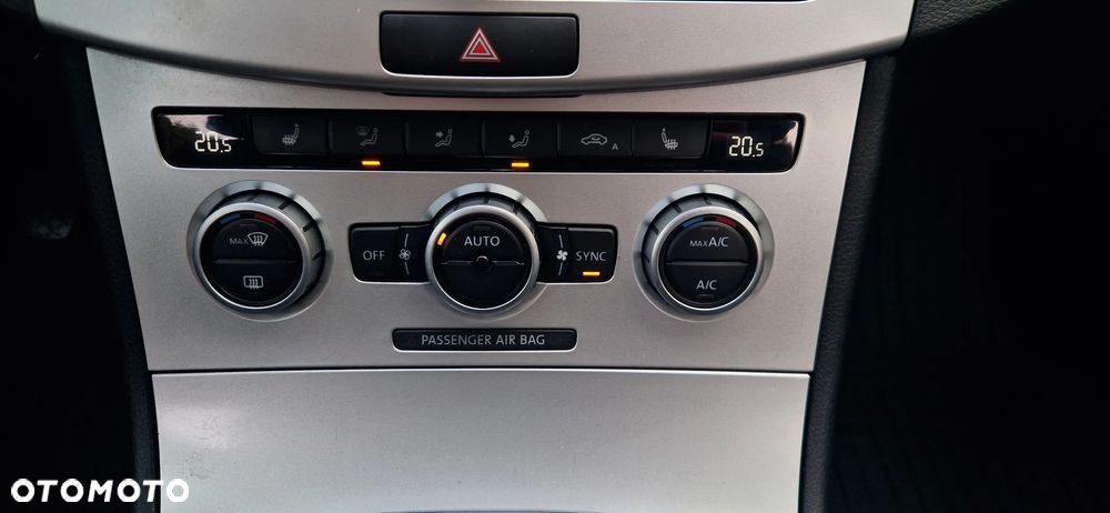 Volkswagen Passat 1.6 TDI Comfortline - 30