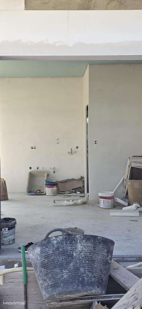 Moradia T4 Nova em Fernão Ferro — Conforto, Espaço e Modernidade - Grande imagem: 4/11