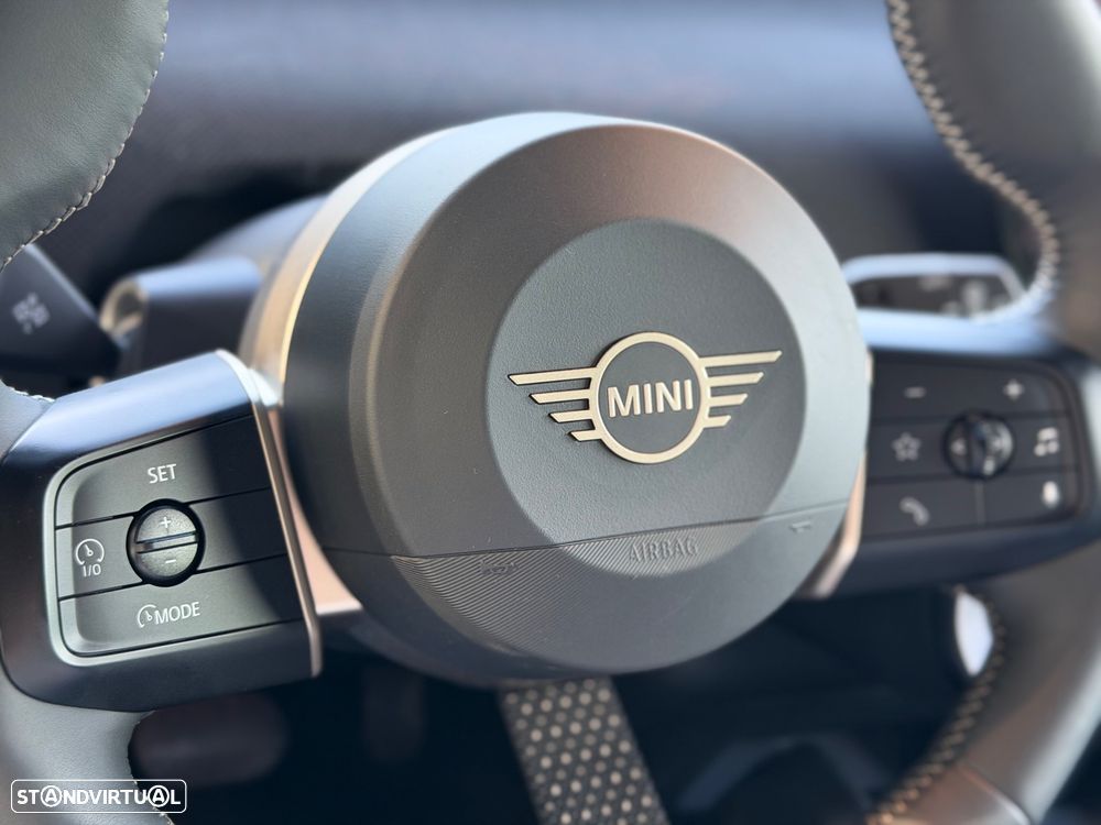 MINI 3 Portas Cooper E Favoured - 39