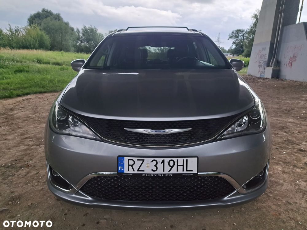 Chrysler Pacifica 2020 photo 3