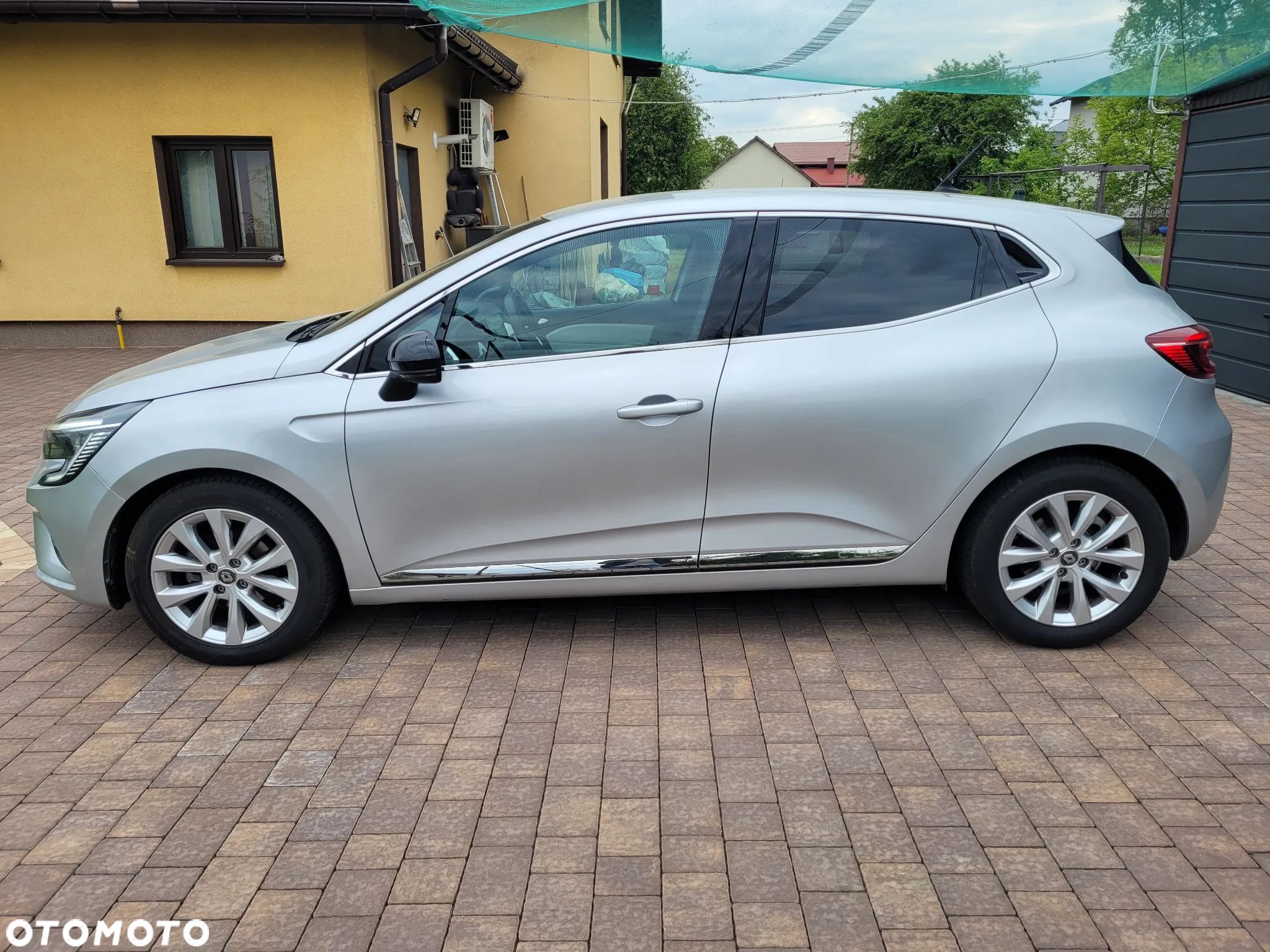 Renault Clio TCe 100 INTENS - 1