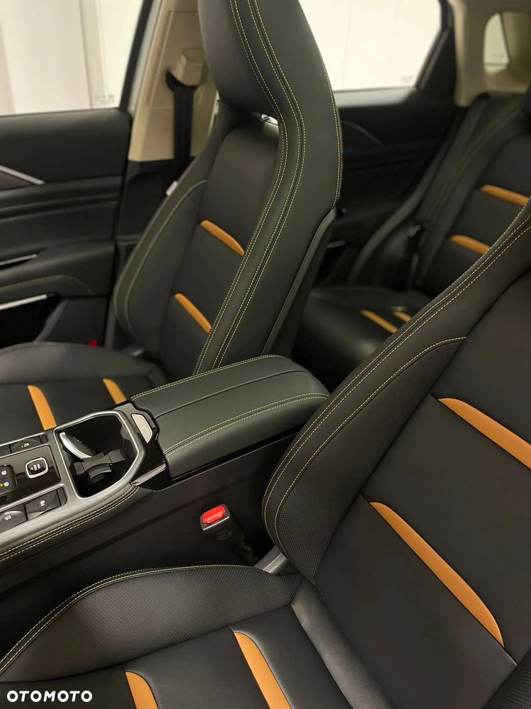 Bestune T77 1.5T Elegance DCT - 26