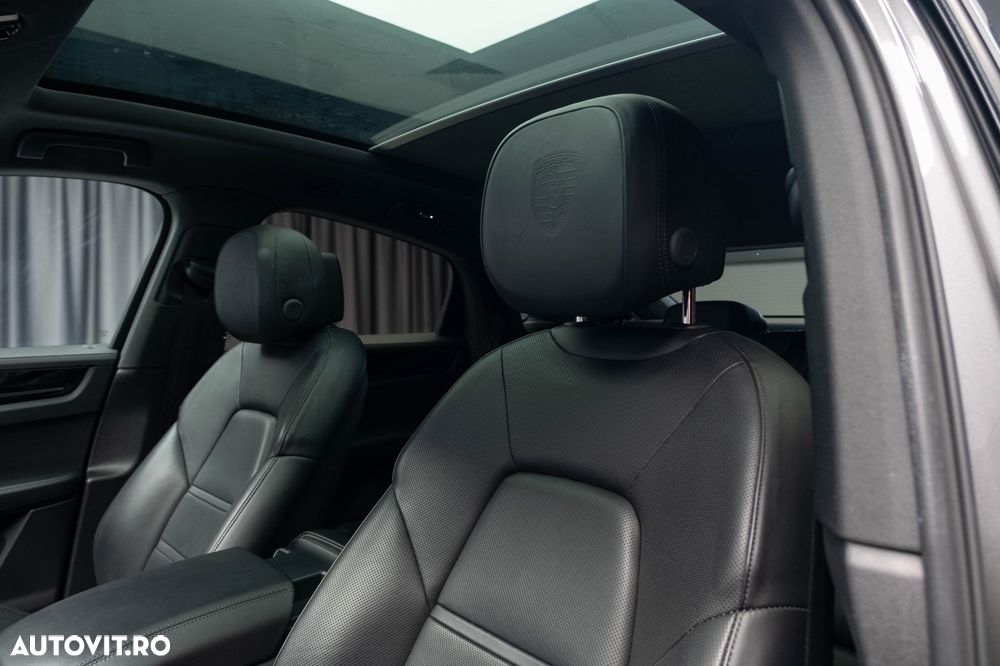 Porsche Cayenne Coupe - 28